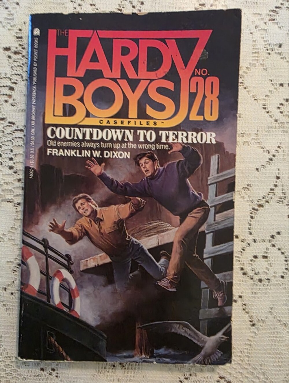 Hardy Boys Casefiles #28 Countdown to Terror Dixon PB Illustrated
